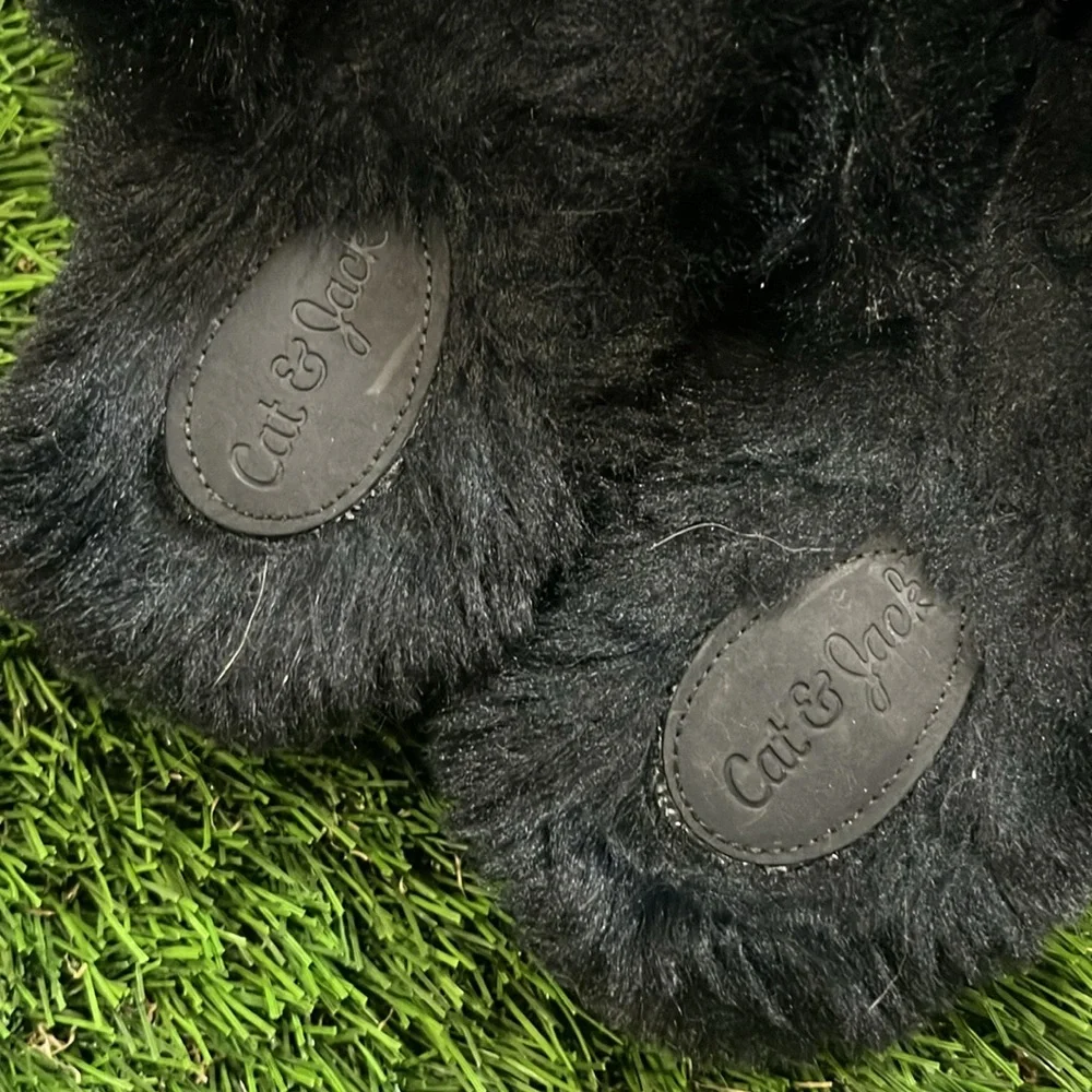 Girls Cat & Jack Slip On Slippers